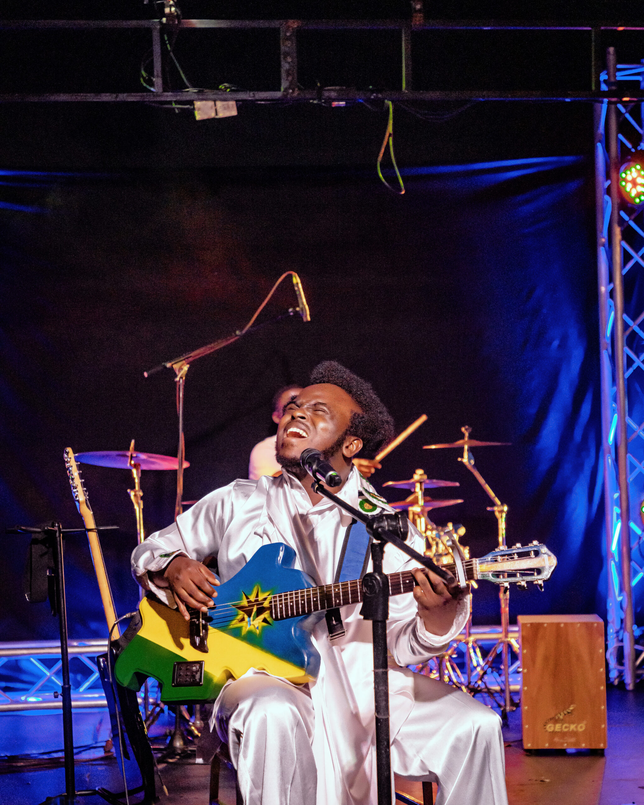 About img 13 54085166173 o (1)